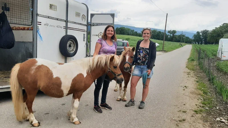 poney, sonia et clementine